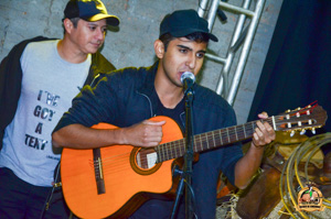 Filename=DSC_3713.jpg
Filesize=337KiB
Dimensions=960x636
Date added=Jun 13, 2024 DSC_3713.jpg