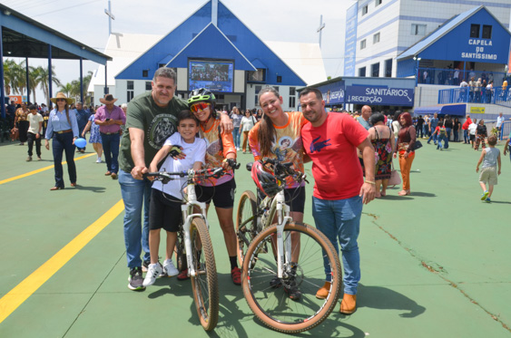 Filename=DSC_2285.jpg
Filesize=318KiB
Dimensions=960x636
Date added=Sep 30, 2025 DSC_2285.jpg