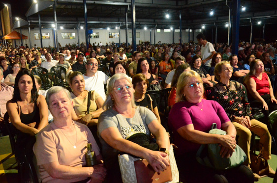 Filename=DSC_2951.jpg
Filesize=353KiB
Dimensions=960x636
Date added=Sep 30, 2025 DSC_2951.jpg