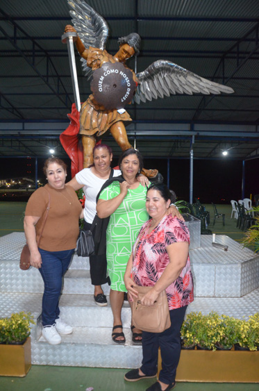 Filename=DSC_3041.jpg
Filesize=294KiB
Dimensions=636x960
Date added=Sep 30, 2025 DSC_3041.jpg