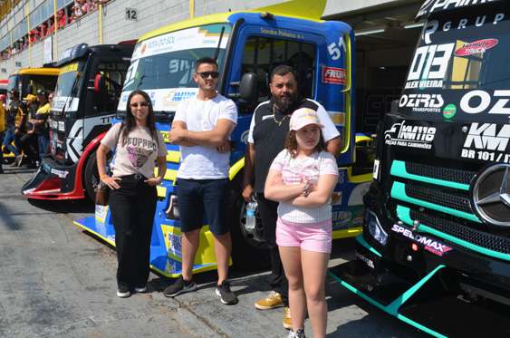 Filename=DSC_6722.jpg
Filesize=346KiB
Dimensions=960x636
Date added=Aug 19, 2025 DSC_6722.jpg