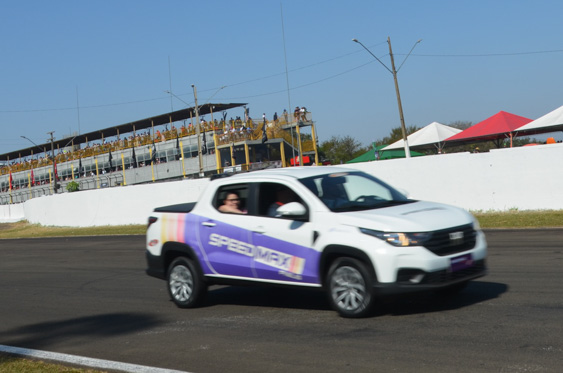 Filename=DSC_6815.jpg
Filesize=187KiB
Dimensions=960x636
Date added=Aug 19, 2025 DSC_6815.jpg