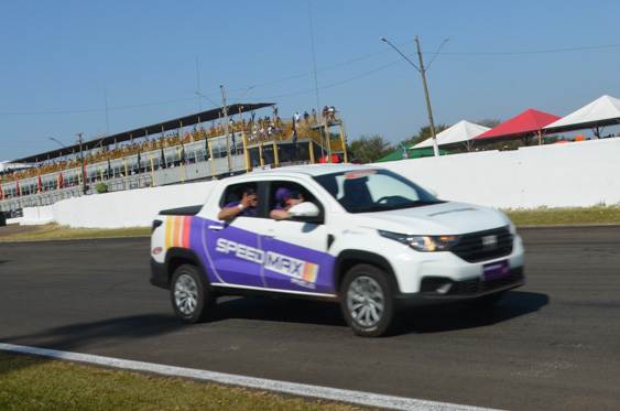 Filename=DSC_6816.jpg
Filesize=199KiB
Dimensions=960x636
Date added=Aug 19, 2025 DSC_6816.jpg