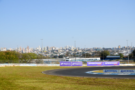 Filename=DSC_7006.jpg
Filesize=236KiB
Dimensions=960x636
Date added=Aug 19, 2025 DSC_7006.jpg