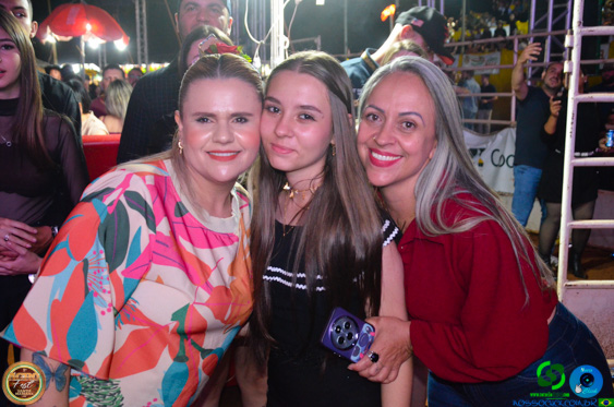 Filename=DSC_5293.jpg
Filesize=305KiB
Dimensions=960x636
Date added=Oct 13, 2025 DSC_5293.jpg