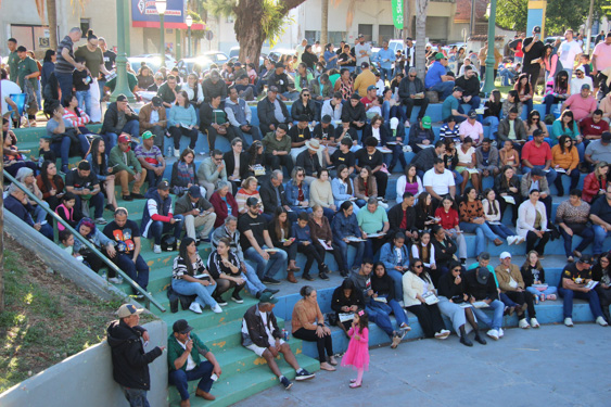 Filename=106.jpg
Filesize=423KiB
Dimensions=960x640
Date added=Aug 11, 2025 106.jpg