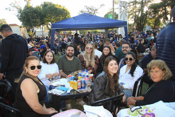 Filename=161.jpg
Filesize=366KiB
Dimensions=960x640
Date added=Aug 11, 2025 161.jpg