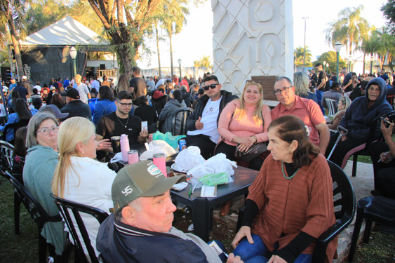 Filename=170.jpg
Filesize=375KiB
Dimensions=960x640
Date added=Aug 11, 2025 170.jpg