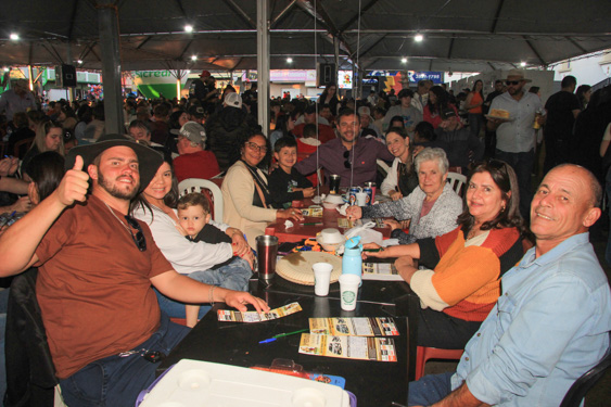 Filename=212.jpg
Filesize=320KiB
Dimensions=960x640
Date added=Aug 11, 2025 212.jpg