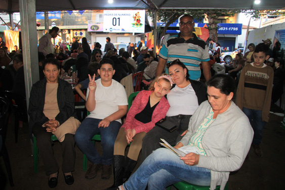 Filename=218.jpg
Filesize=299KiB
Dimensions=960x640
Date added=Aug 11, 2025 218.jpg