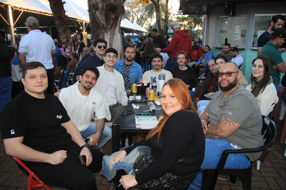 Filename=224.jpg
Filesize=308KiB
Dimensions=960x640
Date added=Aug 11, 2025 224.jpg