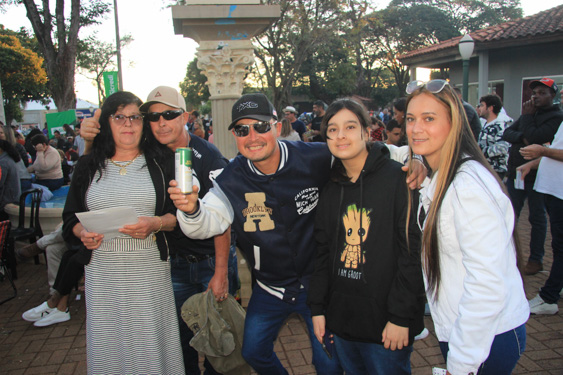 Filename=232.jpg
Filesize=329KiB
Dimensions=960x640
Date added=Aug 11, 2025 232.jpg