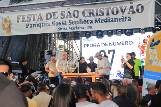 Filename=238.jpg
Filesize=300KiB
Dimensions=960x640
Date added=Aug 11, 2025 238.jpg