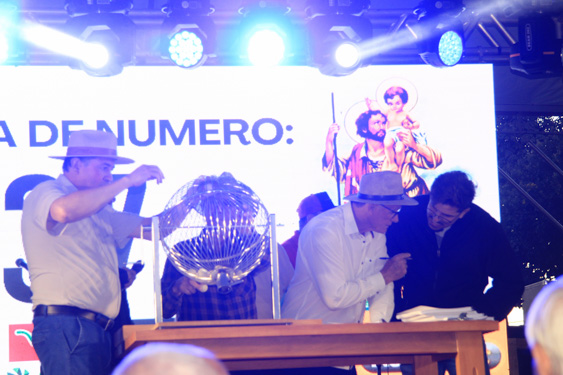 Filename=246.jpg
Filesize=248KiB
Dimensions=960x640
Date added=Aug 11, 2025 246.jpg