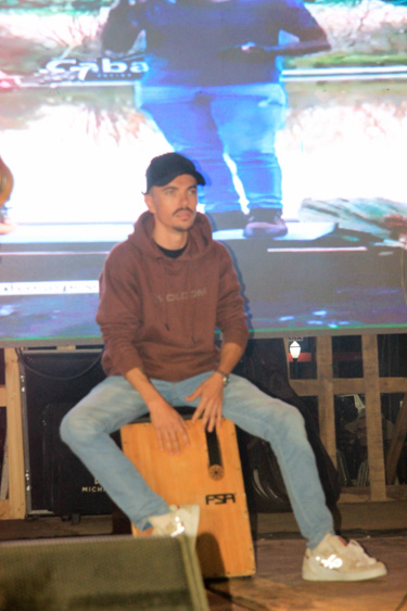 Filename=276.jpg
Filesize=223KiB
Dimensions=640x960
Date added=Aug 11, 2025 276.jpg