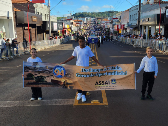 Desfile Comemorartivo - 01/05/2026 em Assai - Assai 94 Anos - Foto 7