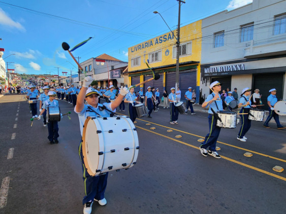 Desfile Comemorartivo - 01/05/2026 em Assai - Assai 94 Anos - Foto 32
