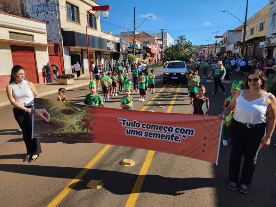 Desfile Comemorartivo - 01/05/2026 em Assai - Assai 94 Anos - Foto 95