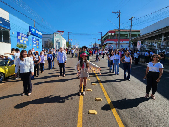 Desfile Comemorartivo - 01/05/2026 em Assai - Assai 94 Anos - Foto 151