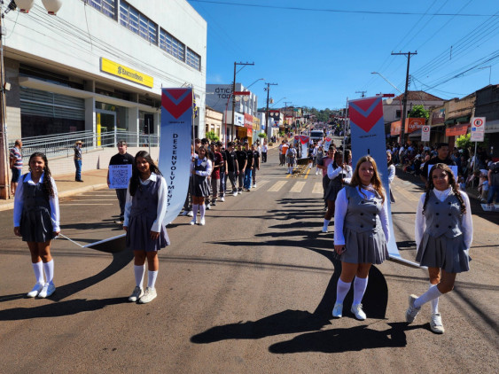 Desfile Comemorartivo - 01/05/2026 em Assai - Assai 94 Anos - Foto 172