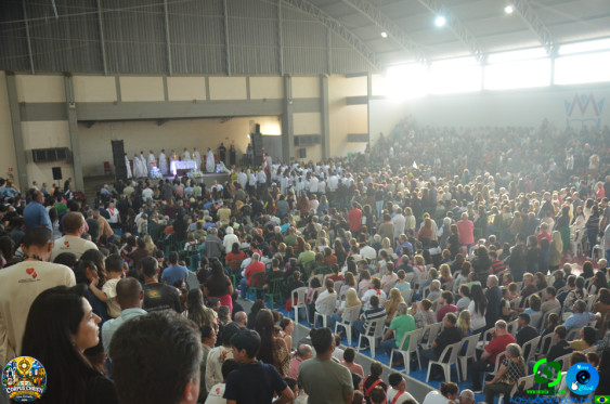 Fieis em Cornelio Procopio - Procissao de Corpus Christi - Foto 2