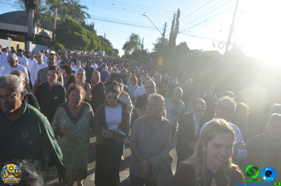 Fieis em Cornelio Procopio - Procissao de Corpus Christi - Foto 50