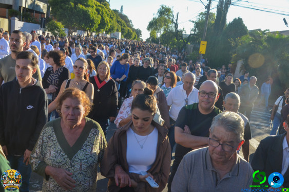 Fieis em Cornelio Procopio - Procissao de Corpus Christi - Foto 51