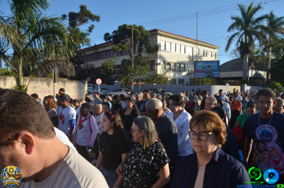 Fieis em Cornelio Procopio - Procissao de Corpus Christi - Foto 65
