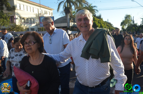 Fieis em Cornelio Procopio - Procissao de Corpus Christi - Foto 70