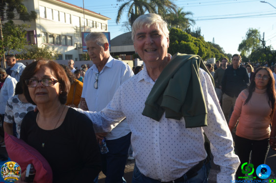 Fieis em Cornelio Procopio - Procissao de Corpus Christi - Foto 71