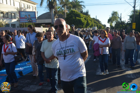 Fieis em Cornelio Procopio - Procissao de Corpus Christi - Foto 82