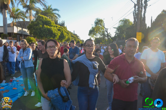 Fieis em Cornelio Procopio - Procissao de Corpus Christi - Foto 103