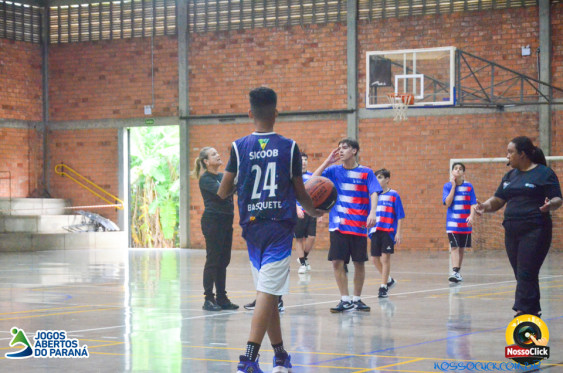 Basquete - 16/05 em Cornelio Procopio - Jogos Abertos do Parana - Foto 70