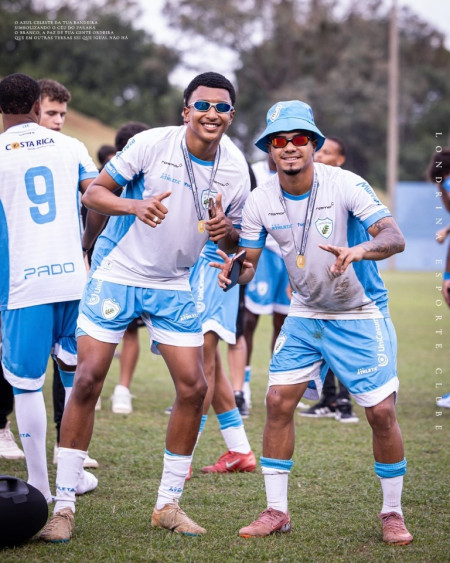  em Londrina - Londrina Campeao 2 Divisao Sub 20 Paranaense - Foto 9