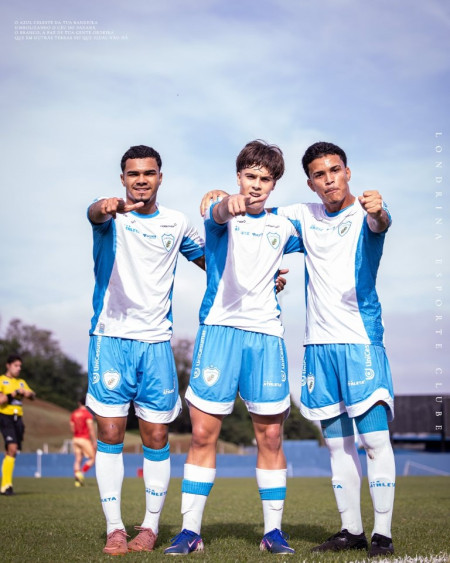  em Londrina - Londrina Campeao 2 Divisao Sub 20 Paranaense - Foto 11